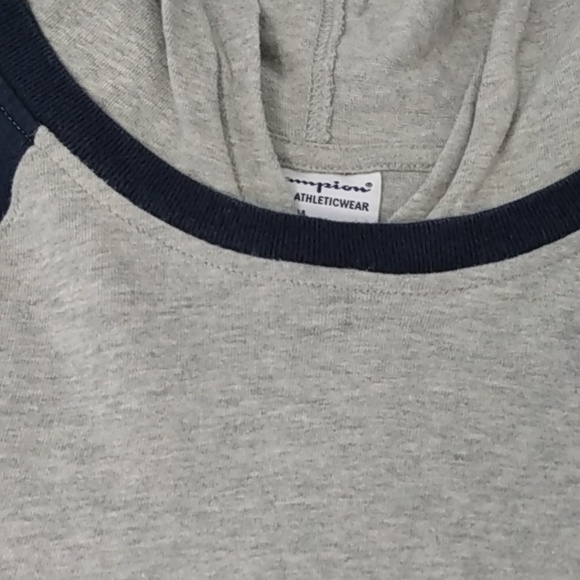 Champion Short sleeve T-shirt/Hoodie with kangaroo pocket - Picture 5 of 7